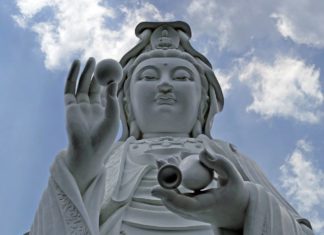 The peaceful place in Hong Kong: Tsz Shan Monastery