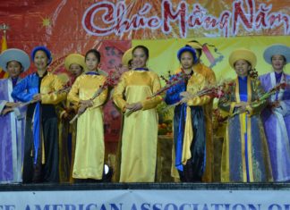 Vietnamese Dance Troupe Spends New Year Away from Home Thuyen May Productions