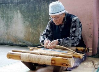 Two indigenous weaving techniques designated as cultural heritage Yen Yu-ying. Photo courtesy of the Ministry of Culture