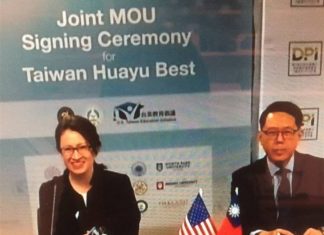 Chinese-language learning centers planned for U.S. after universities deal inked Chinese-language learning centers planned for U.S. after universities deal inked