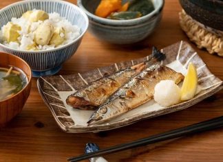 Savoring the Season: Why Sanma is the Star of Autumn in Japanese Cuisine autumn swordfish