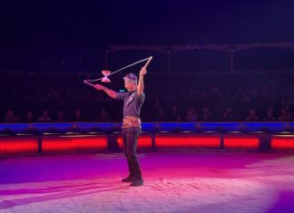 INTERVIEW/For Taiwanese circus performer, life on the road not all fun and games Taiwanese diabolo artist Chu Chuan-ho