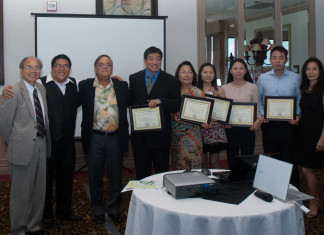 Taiwanese Chamber of Commerce of Tampa Bay Celebrates 10 Year Anniversary Certificate for the Board of Directors who completed TCCTF terms.