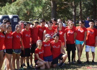 REACH powered by Asia Trend Dragon Boat Team demonstrates the real team work